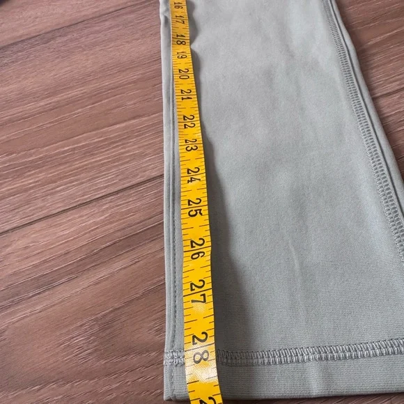 Carhartt women Sage Green High-Waist Utility Leggings - CALLOUT- see picture. - Picture 7 of 7